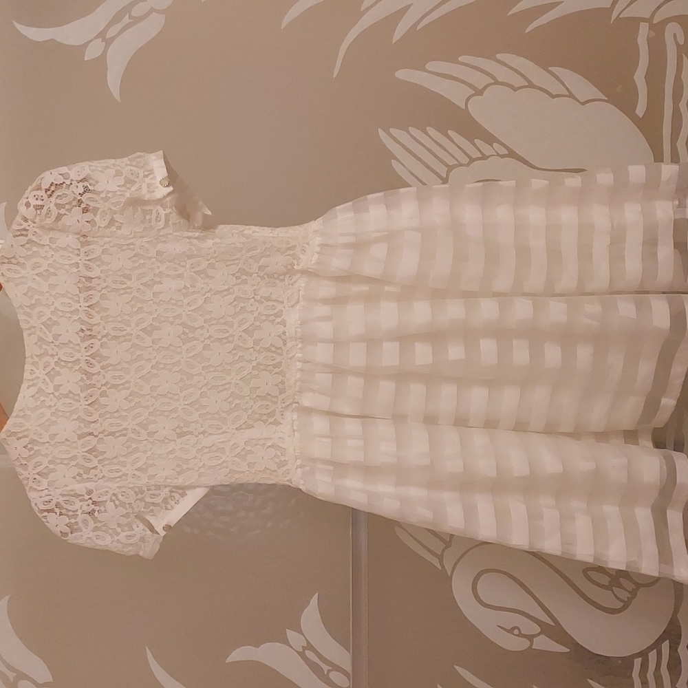 Dress - Picture 2 of 6